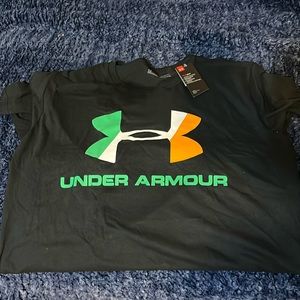 Men’s XL Under Armour t-shirt